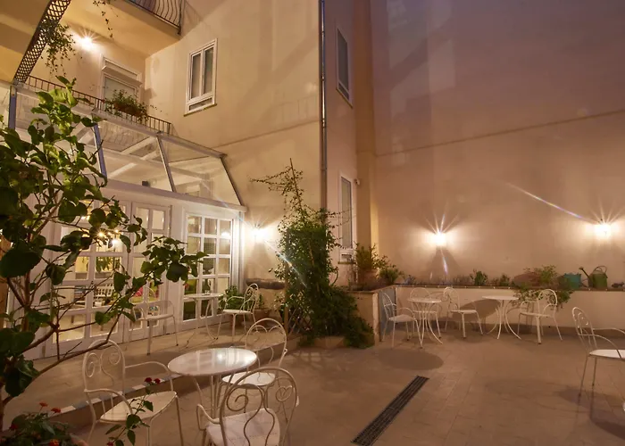 Hotel Cas'E Charming House Caserta